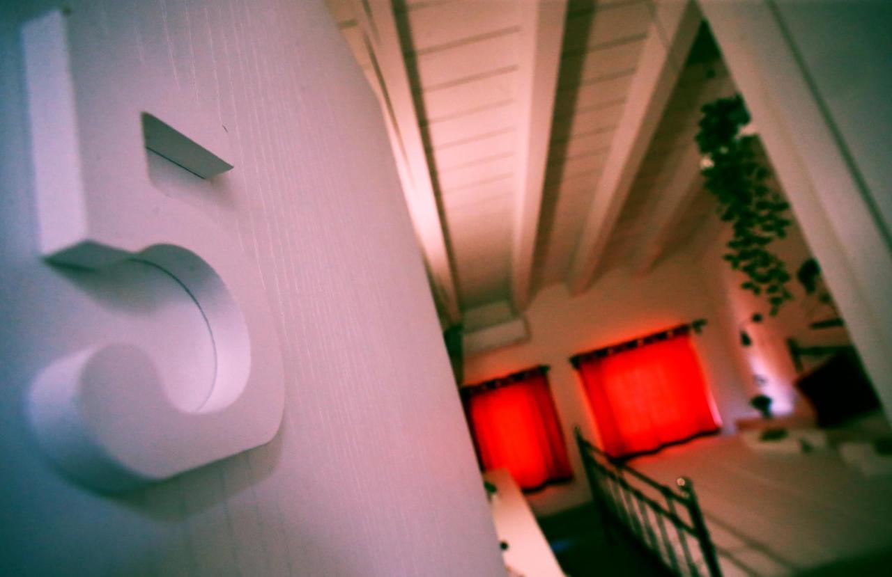 Ermi Hotel Sona Exterior photo